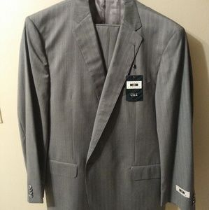 Italian Joseph Abboud TG Super 120's mens suit